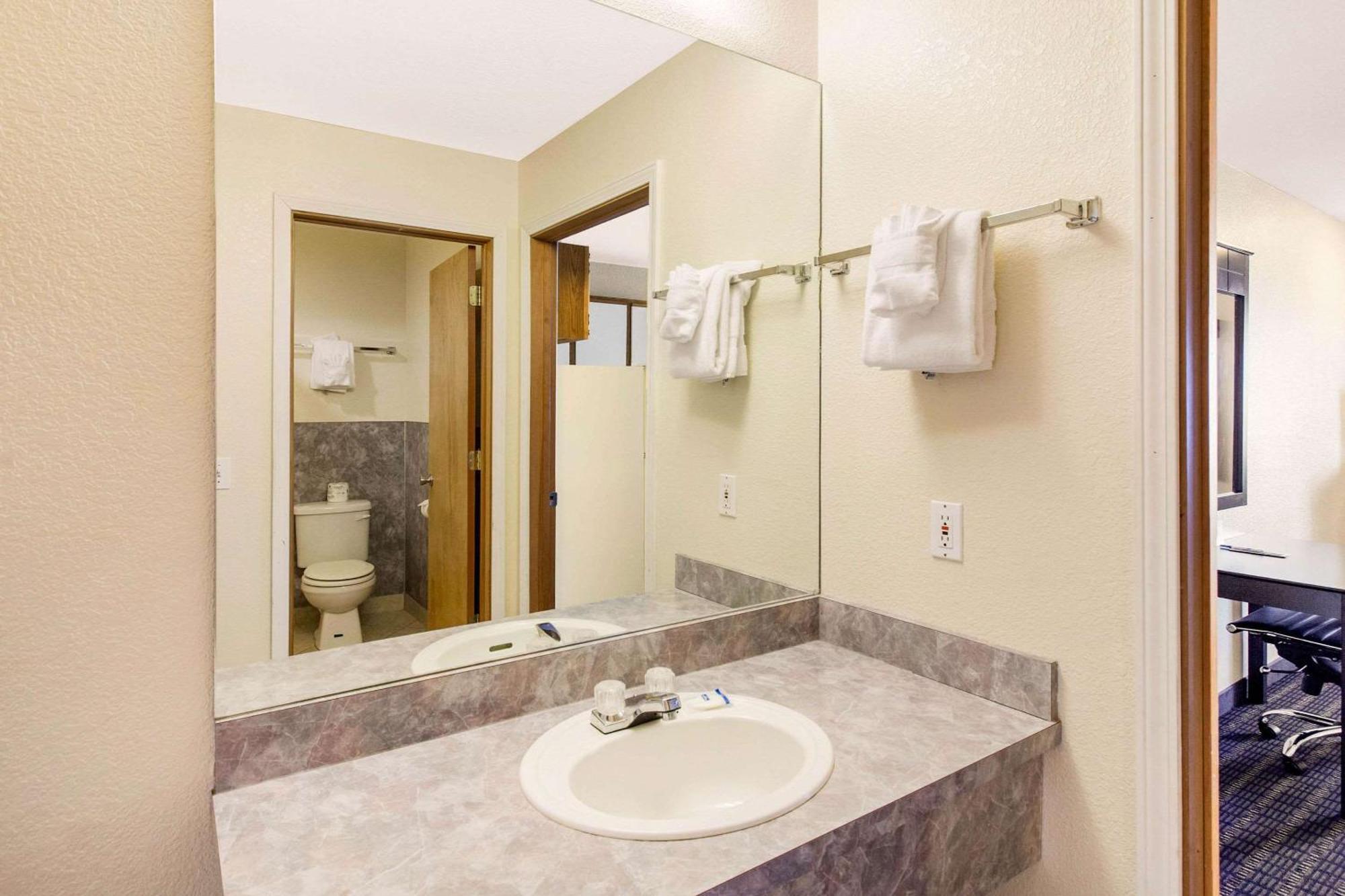 Rodeway Inn Coeur d'Alene Extérieur photo
